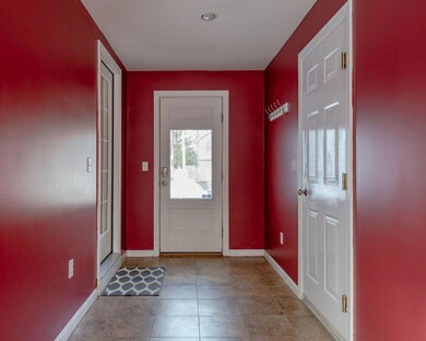 009_69craigiest_breezeway2