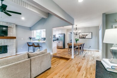 404 Cumberland Dr, Hurst, TX 76054 - photo 3