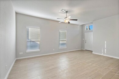 9733 Grosbeak Ln, Magnolia, TX 77354 - photo 2