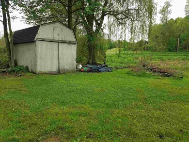Storage shed along rear lot.