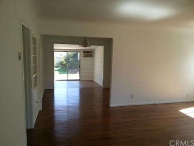 Open and Bright 1,461 SqFt 2Br-2Bath plus Den/Stud