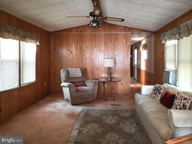 270 W Uwchlan Ave unit 16, Downingtown, PA 19335 - photo 2