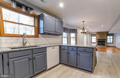 44093 Redbud Ln, California, MD 20619 - photo 3