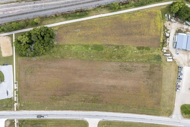 0 Grandview Ave Parcels unit 25-533, Muscatine, IA 52761 - photo 2