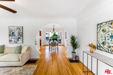 Main HOUSE living Room