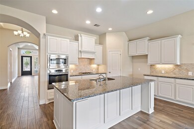 27157 Devyn Forest Ln, Spring, TX 77386 - photo 3