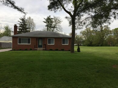 A Front Yard (4)