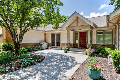 02_InagehiWay_110_FrontPatio