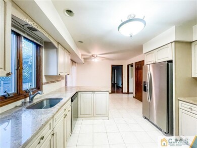 5 Milton Place, Piscataway, NJ 08854 - photo 4