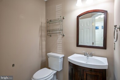 7944 Brightwind Ct, Ellicott City, MD 21043 - photo 5