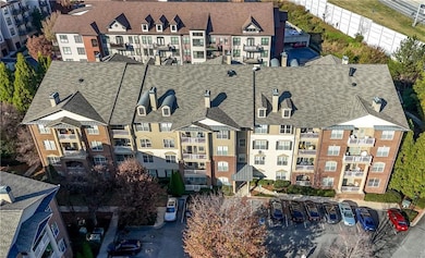 4805 W Village Way SE unit 2204, Smyrna, GA 30080 - photo 2