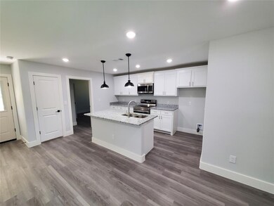 616 E 3rd St, Bonham, TX 75418 - photo 5