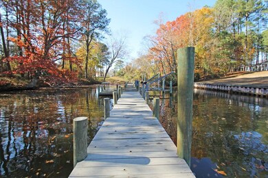 611 Johns Neck Rd, Weems, VA 22576 - photo 7