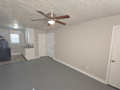 3335 Tuam St unit 2, Houston, TX 77004 - photo 3