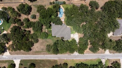 157 Overton Ridge Cir, Weatherford, TX 76088 - photo 2