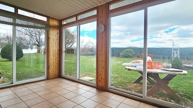 322 Bob St, Johnstown, PA 15904 - photo 4