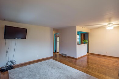 3762 Washburn St, Columbus, OH 43213 - photo 5