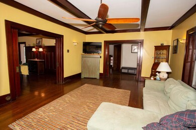 1555 Franklin Park S, Columbus, OH 43205 - photo 5