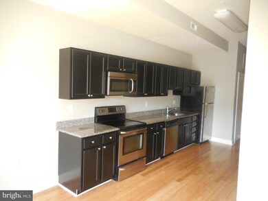 1226 N Calvert St unit 4, Baltimore, MD 21202 - photo 3