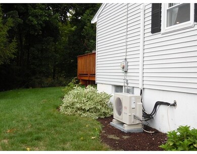 369 Jarvis Ave, Holyoke, MA 01040 - photo 3