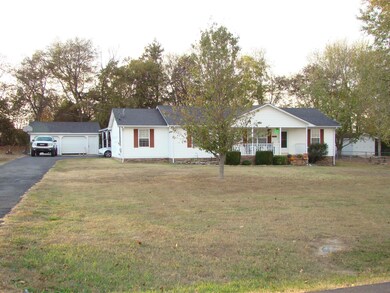 334 Cessna Ln, Shelbyville, TN 37160 - photo 2