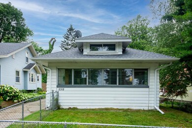 2312 Strathmore RD Lansing MI-102