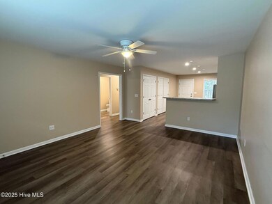 201 Fire Tower Rd unit 9, Richlands, NC 28574 - photo 5