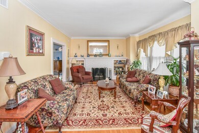 34 Colonial Ct, Staten Island, NY 10310 - photo 5