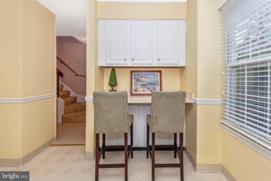 8315 Snowden Oaks Place, Laurel, MD 20708 - photo 7