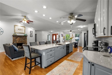 12ft x 4ft Quartz Island & Countertops