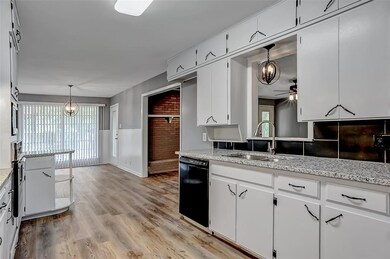 1122 S Derby St, Denison, TX 75020 - photo 7