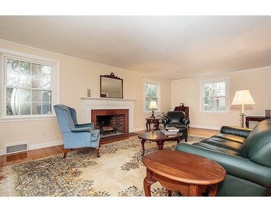 81 Taylor Rd, Belmont, MA 02478 - photo 3