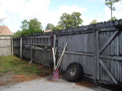 8871 Sandusky Ave S, Jacksonville, FL 32216 - photo 5