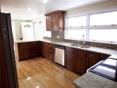 Kitchen. Completely new with granite and stainless