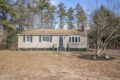 63 Phelps St, Easthampton, MA 01027 - photo 2
