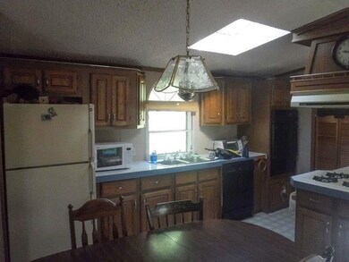 N9065 Evergreen Rd, Tomahawk, WI 54487 - photo 6