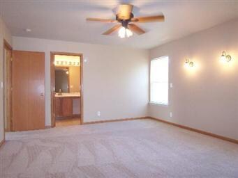 1430 Westbury Cir, North Aurora, IL 60542 - photo 7