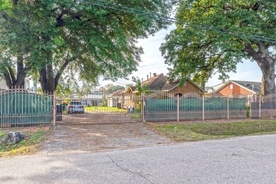 706 Reid St, Houston, TX 77022 - photo 7