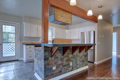 Slate Accent Tiles & Large Bar