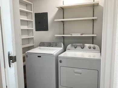 215 Barracuda St, Hitchcock, TX 77563 - photo 6