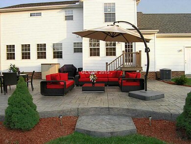 28855 Coulby Ct, Wickliffe, OH 44092 - photo 3