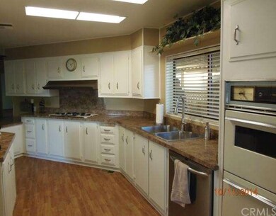 24585 Cornstalk Rd, Wildomar, CA 92595 - photo 3