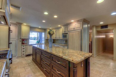 Kitchen (1)