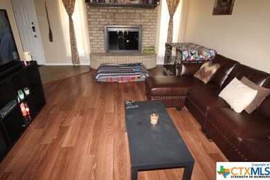 104 Zarley Dr, Copperas Cove, TX 76522 - photo 3