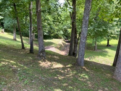 1639 Claysville Rd, Crossville, TN 38571 - photo 5