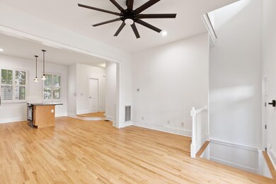 173acomingst-keeneyemarketing-005