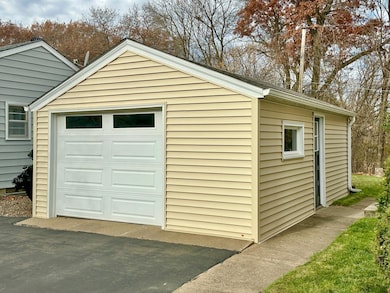 6116 Ridge Dr, Woodbury, MN 55125 - photo 2