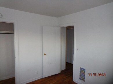 348 N 7th St, Central Point, OR 97502 - photo 6