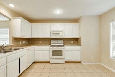 2735 Leslie St, Edinburg, TX 78539 - photo 7