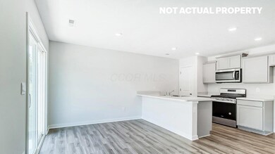 10 Dining and kitchen